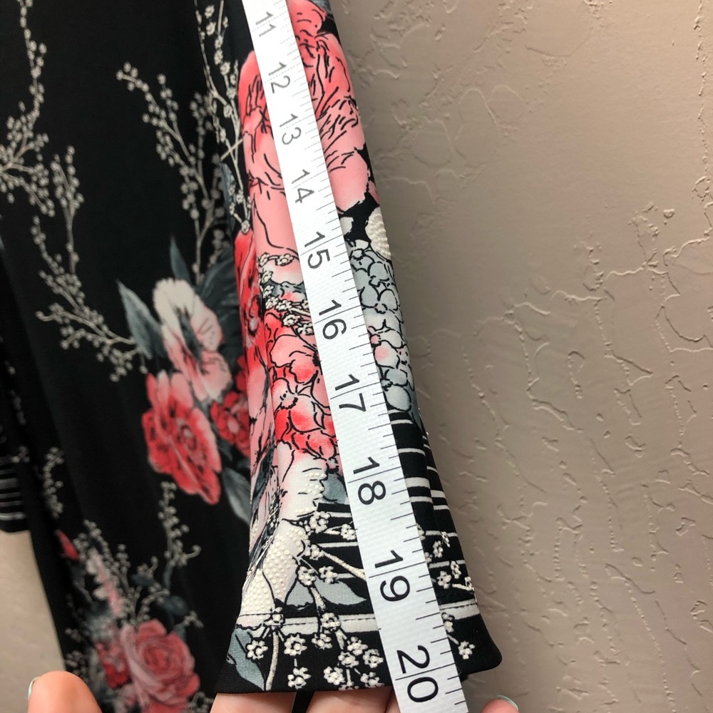 Roz & Ali Black/Pink/White  Floral Sheath Dress - Picture 16 of 16